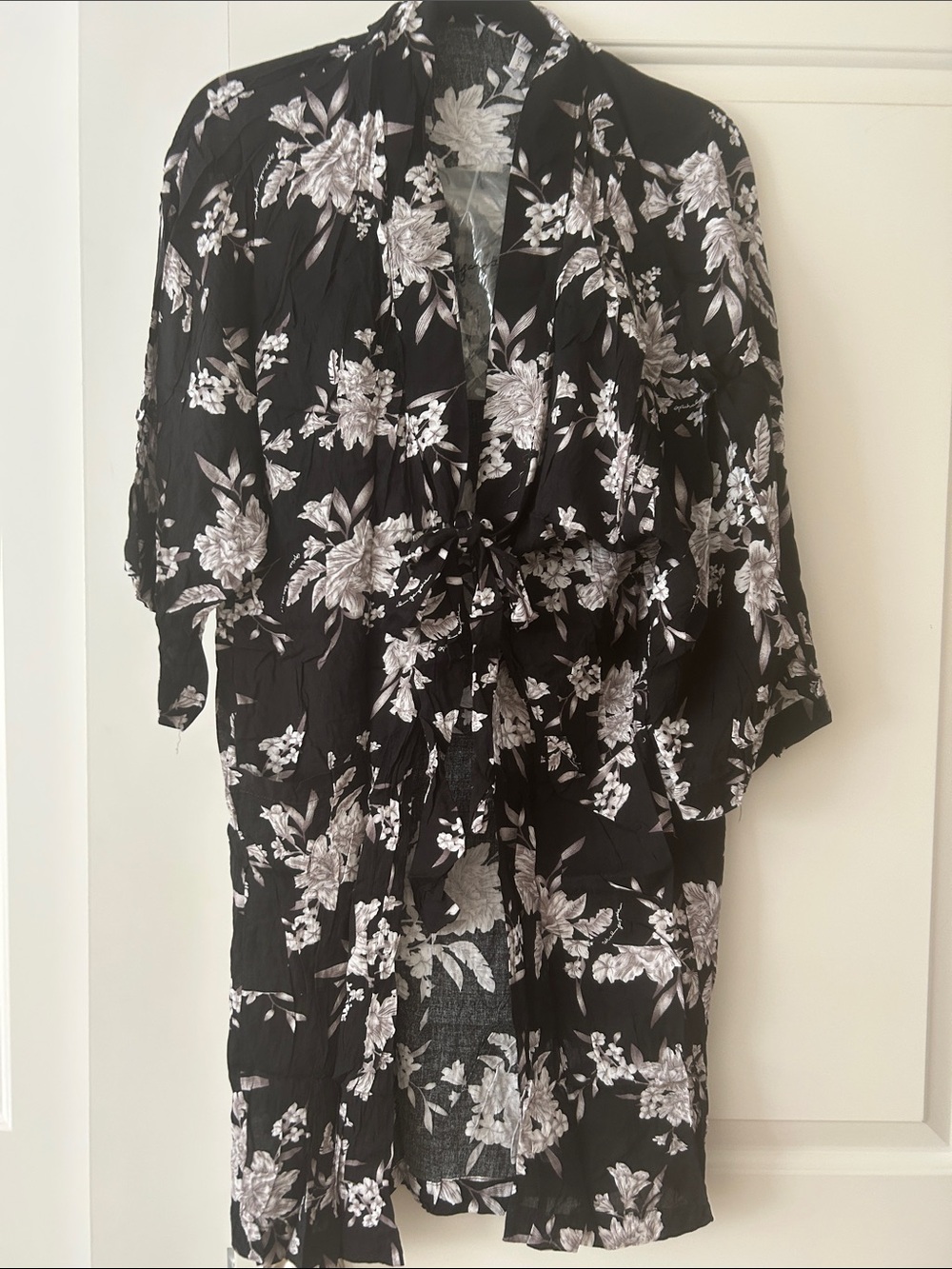 Spiritual Gangster Black & White Floral Kimono